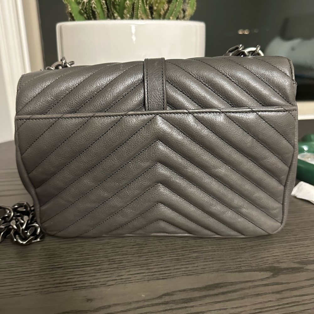 SAINT LAURENT
Sheepskin Matelasse Chevron Monogram Medium College Bag Asphalt - Picture 2 of 6